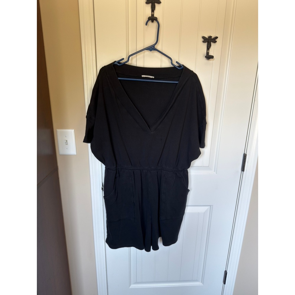 Zenana Women Black V-Neck Short Sleeve Elastic Waist Pocket Romper 3X